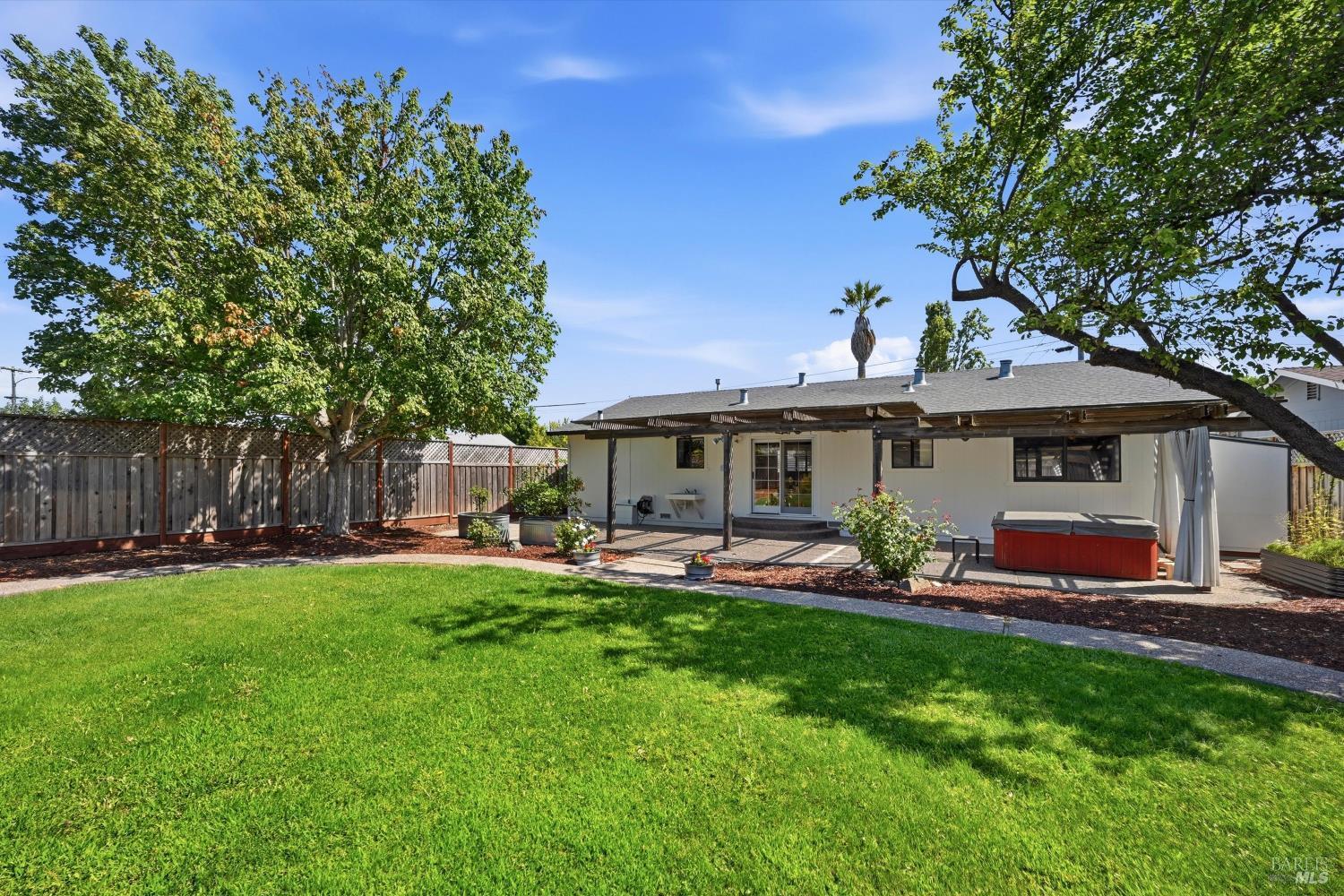 1263 Marian Way Way