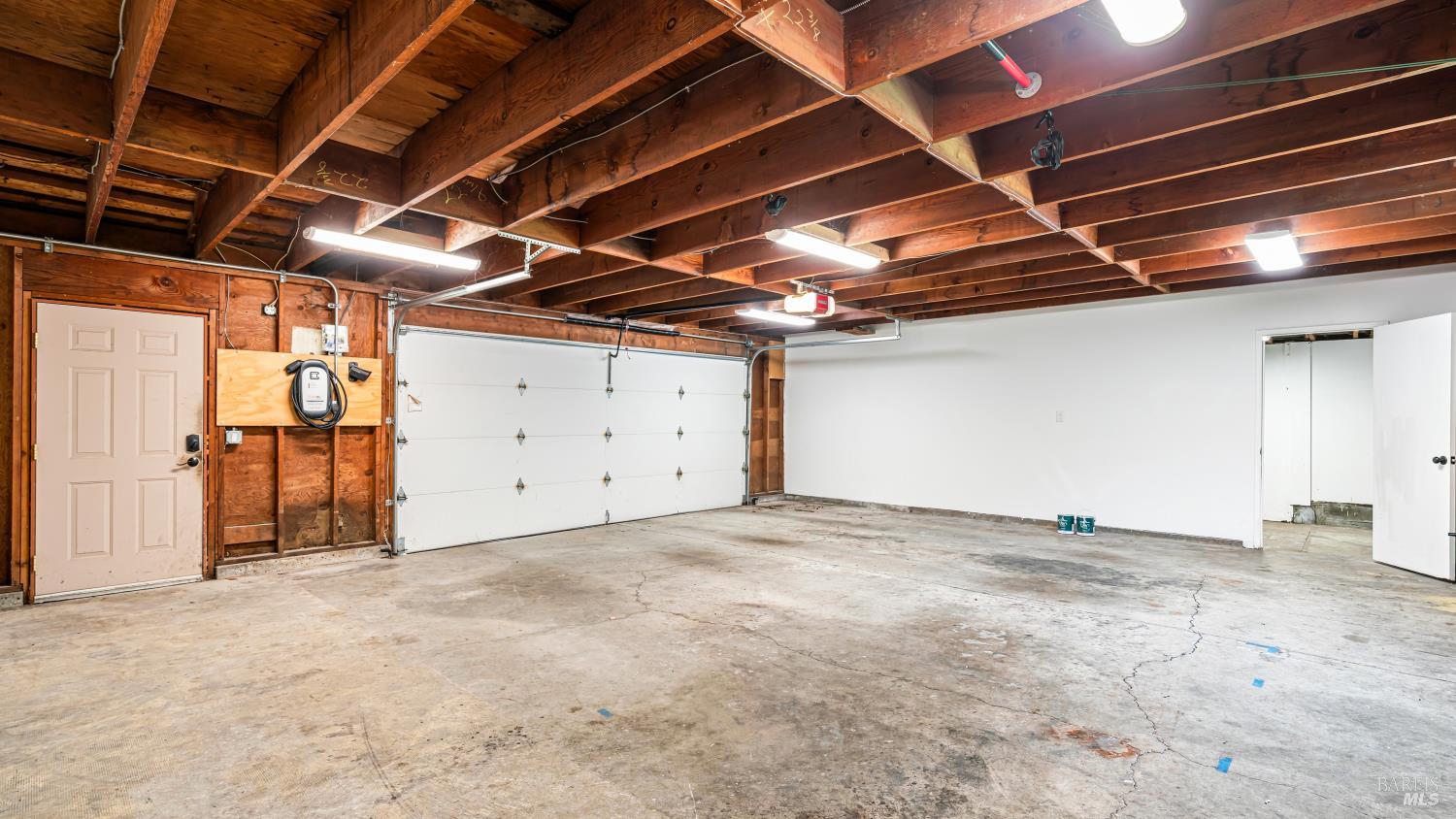 614 Deer Valley Court