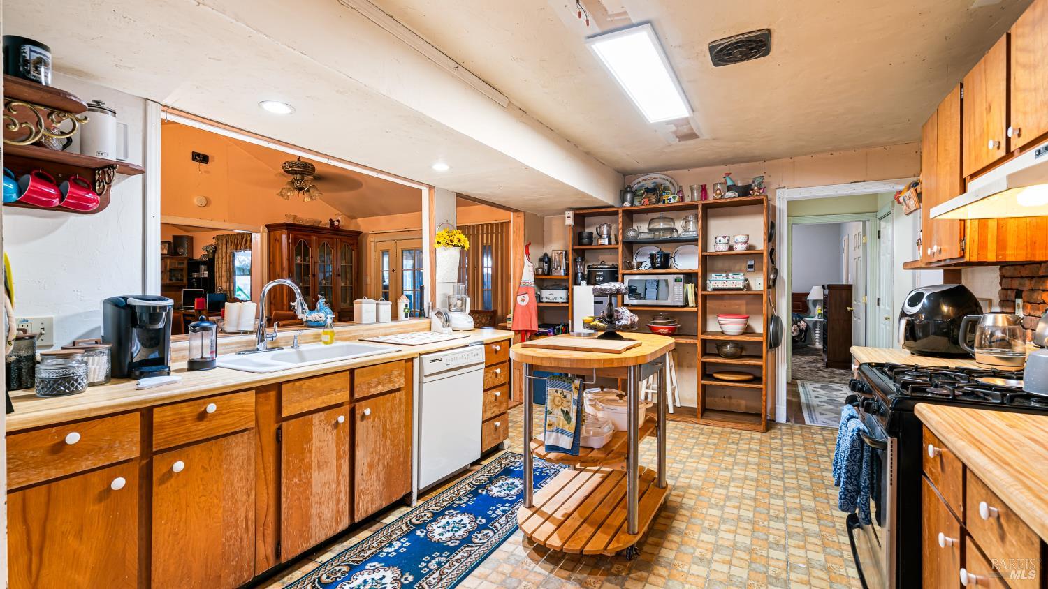 1444 Gloria Drive