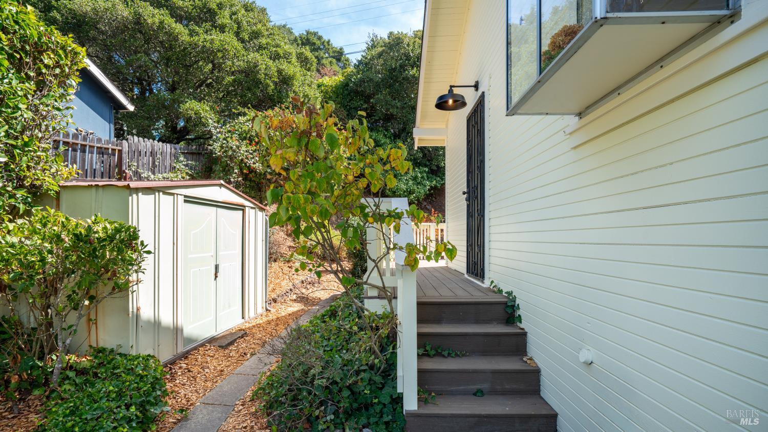 733 I Street