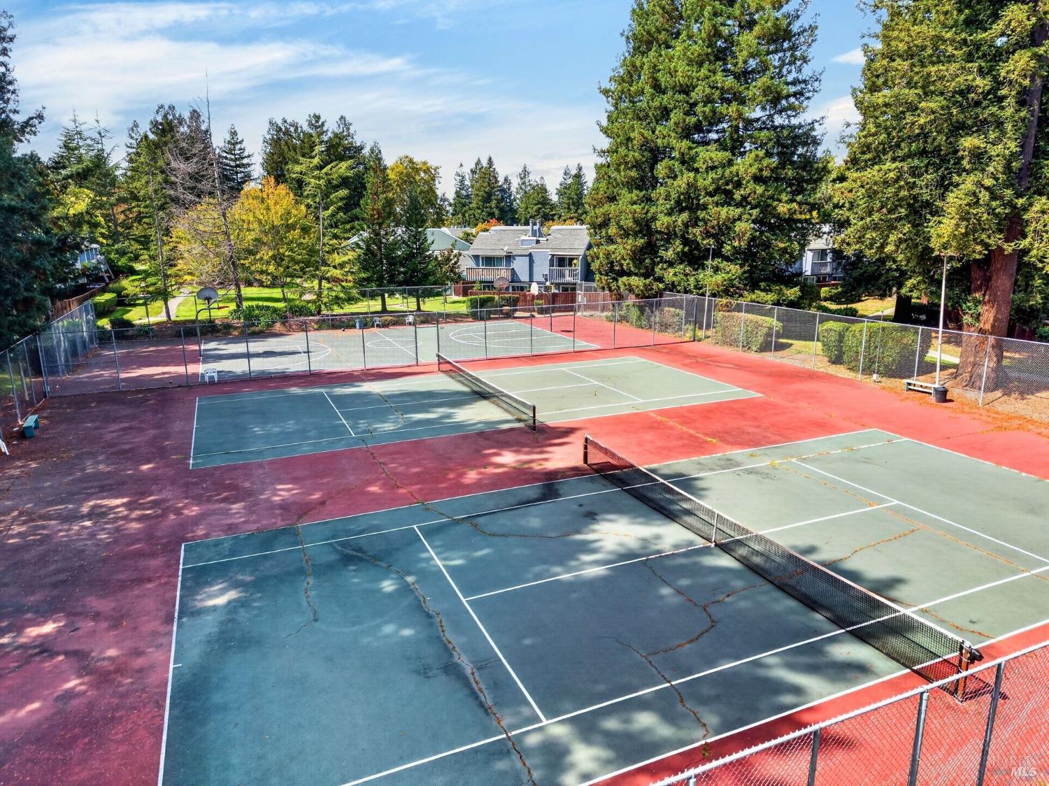 689 Racquet Club Circle