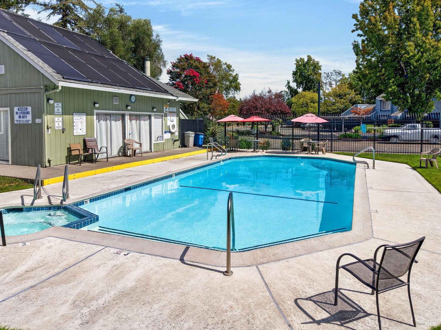689 Racquet Club Circle