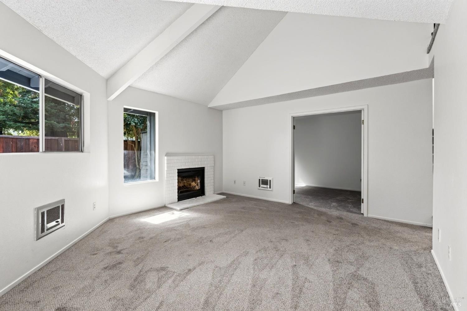689 Racquet Club Circle
