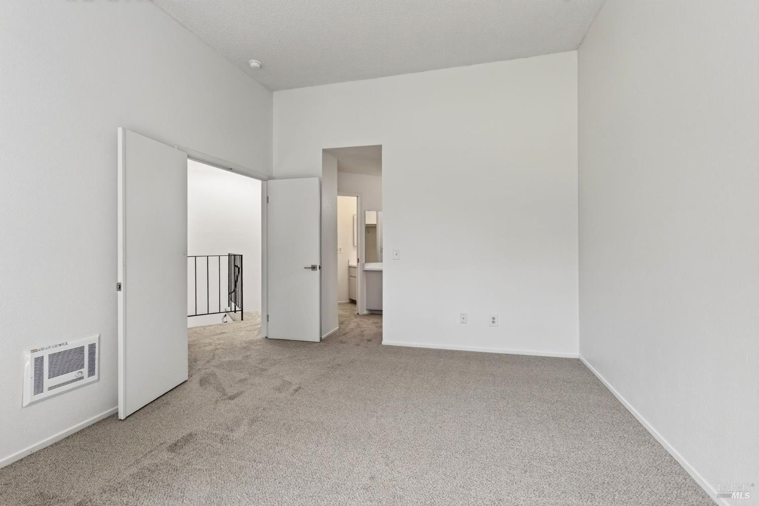 689 Racquet Club Circle