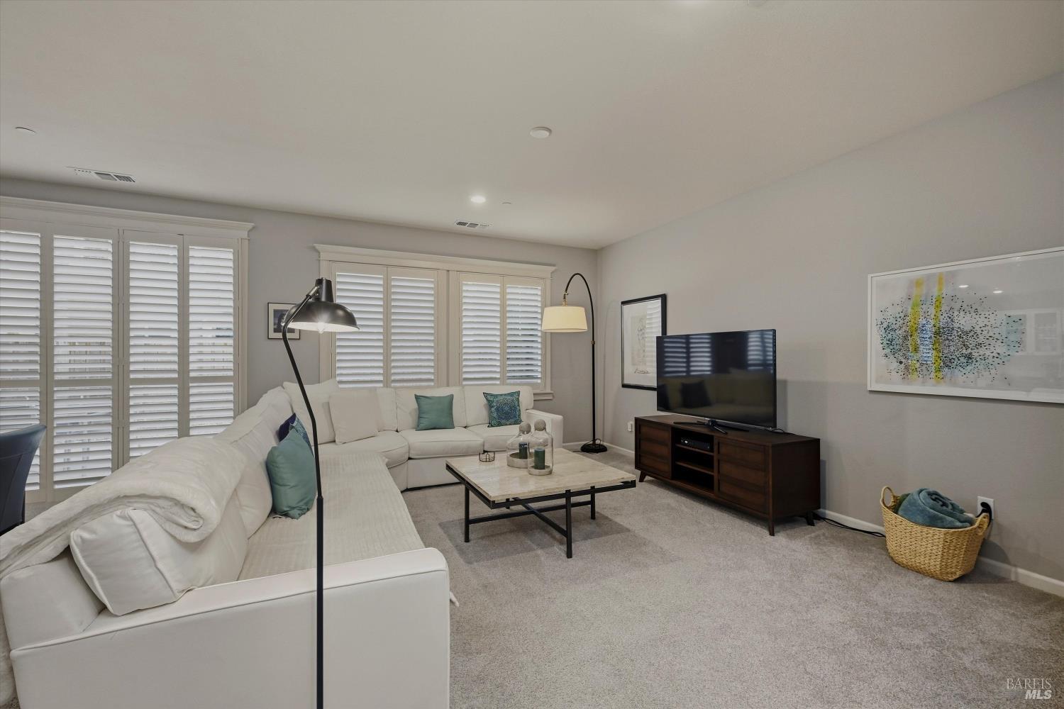 5529 Kennedy Place