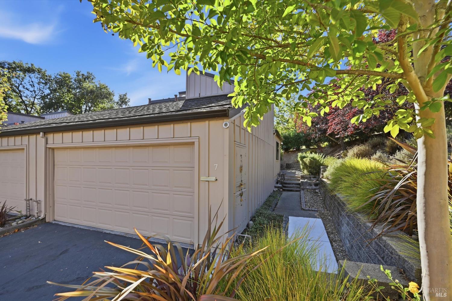 7 Josefa Court