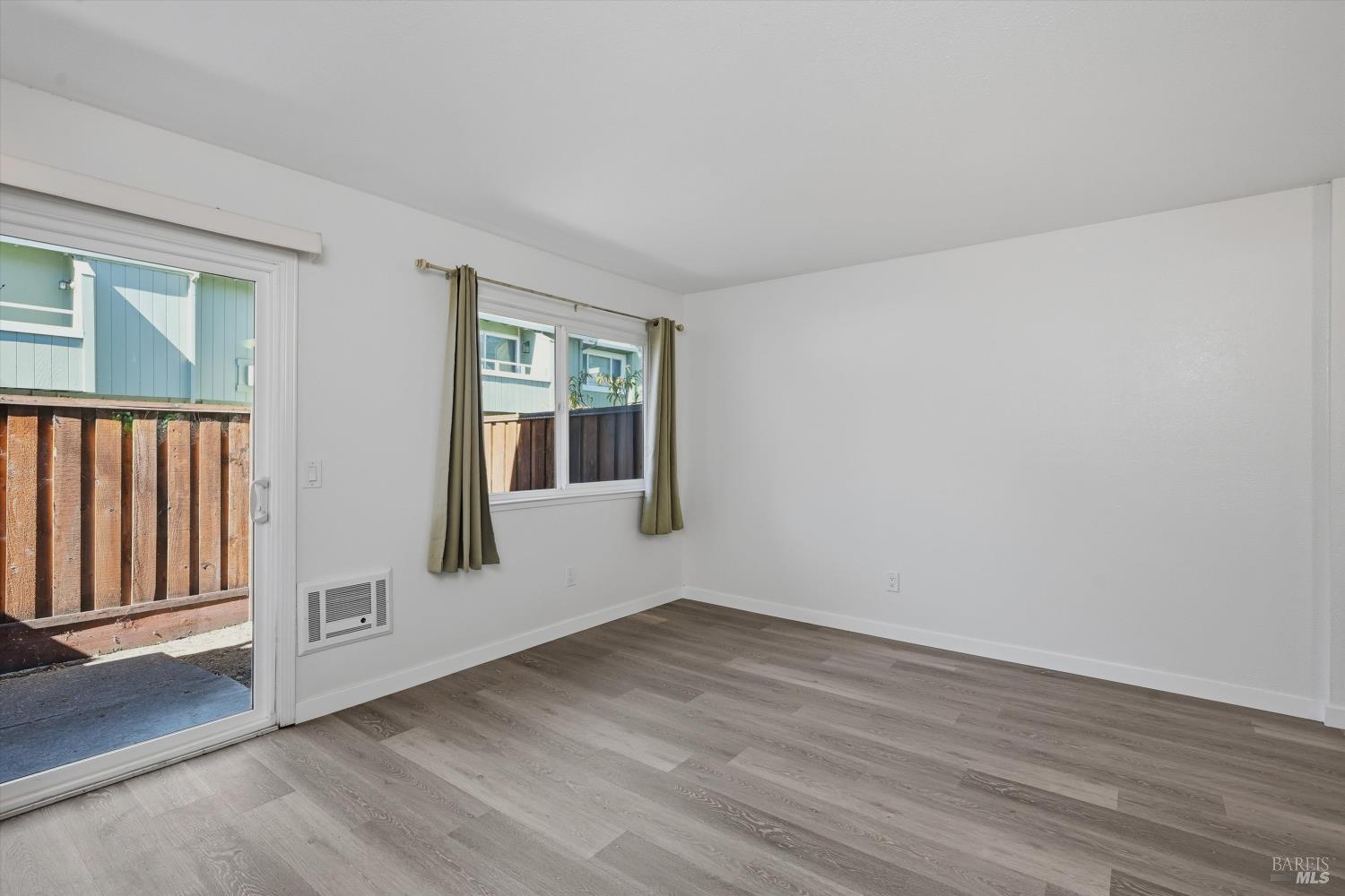 647 Racquet Club Circle