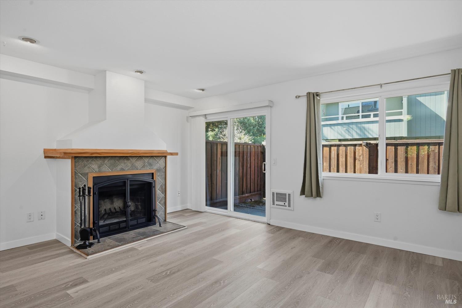 647 Racquet Club Circle