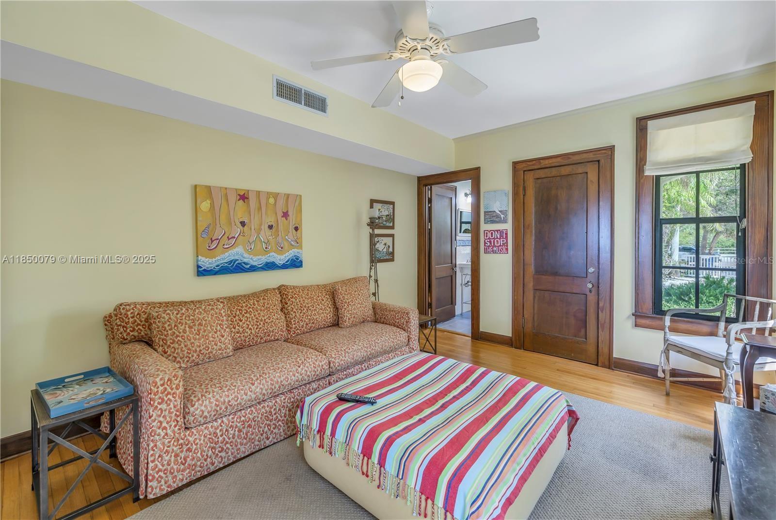 516 Gulf Blvd