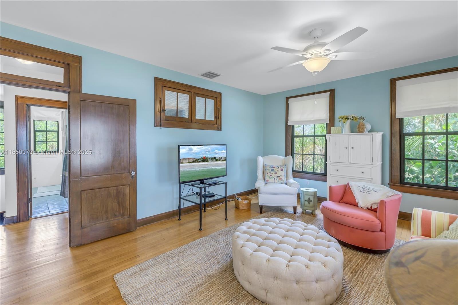 516 Gulf Blvd
