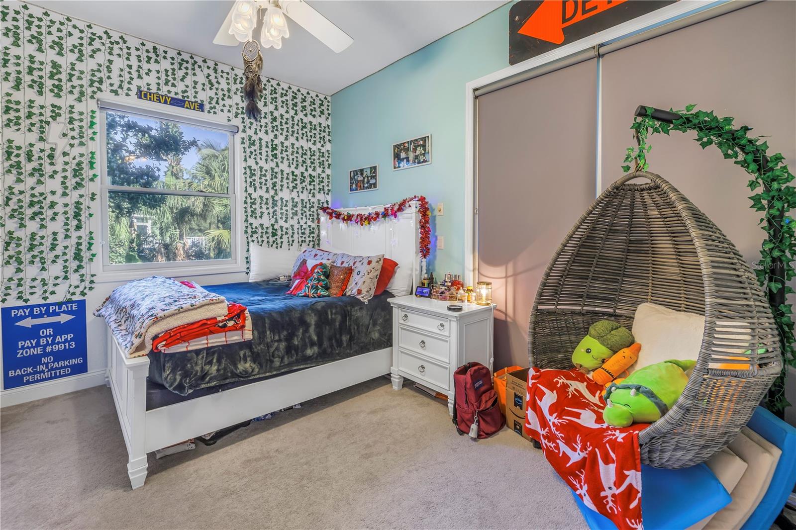 8755 COMMODORE DR