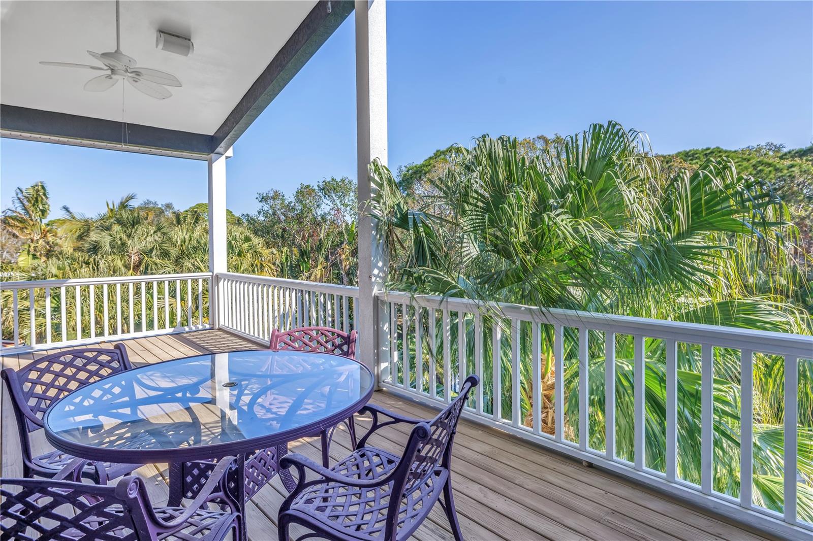 8755 COMMODORE DR
