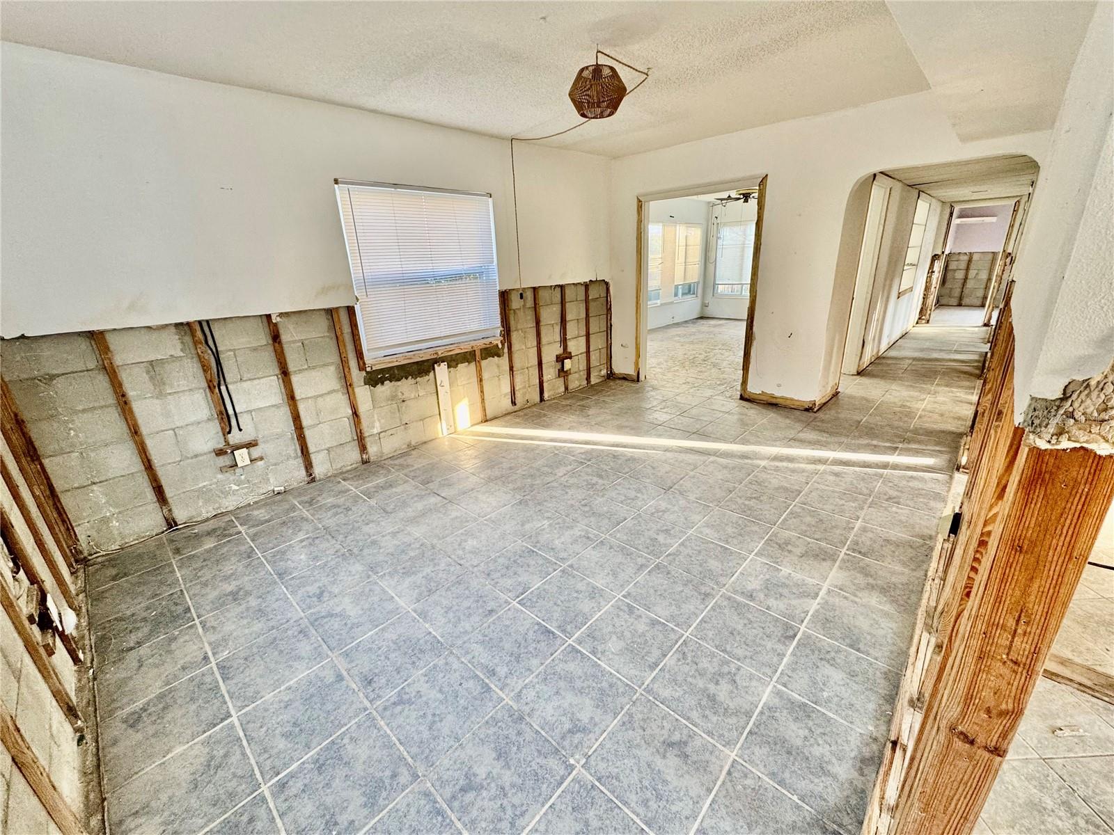 119 11TH AVE