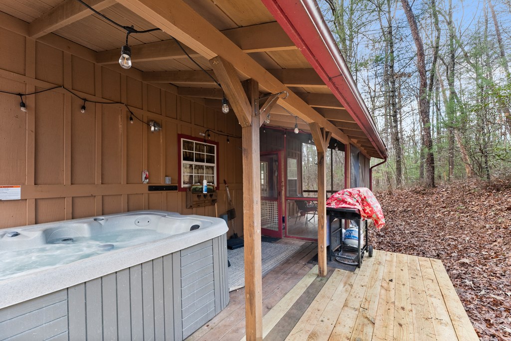 3 Ramblewood Drive