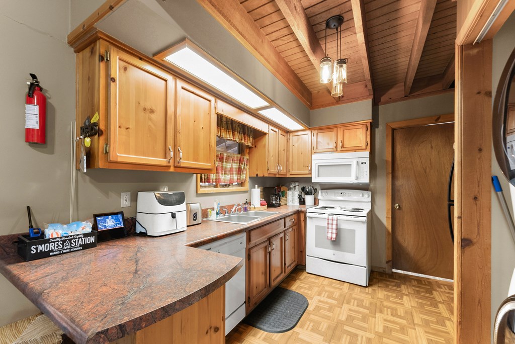 3 Ramblewood Drive