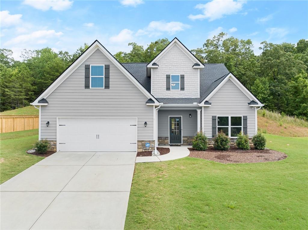 484 Huntington Lane