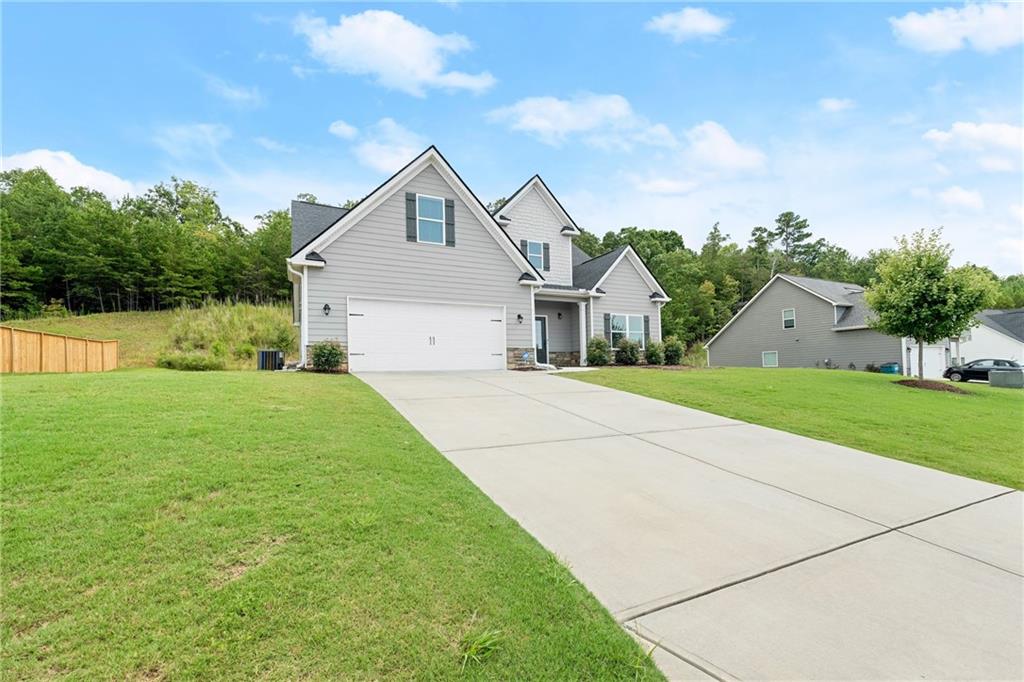 484 Huntington Lane