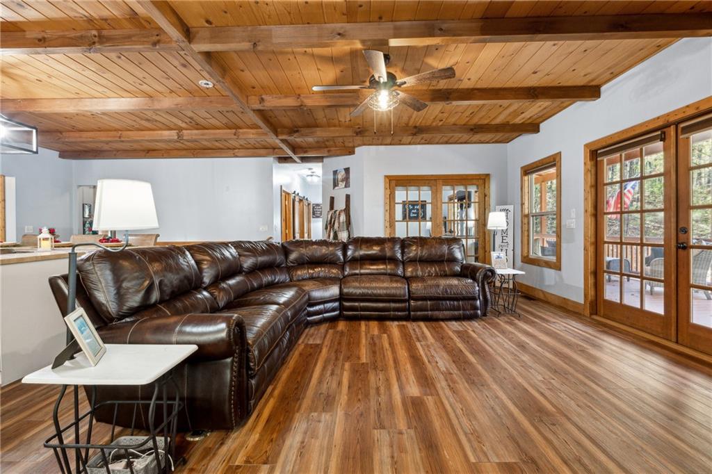 188 Ayers Rock Road