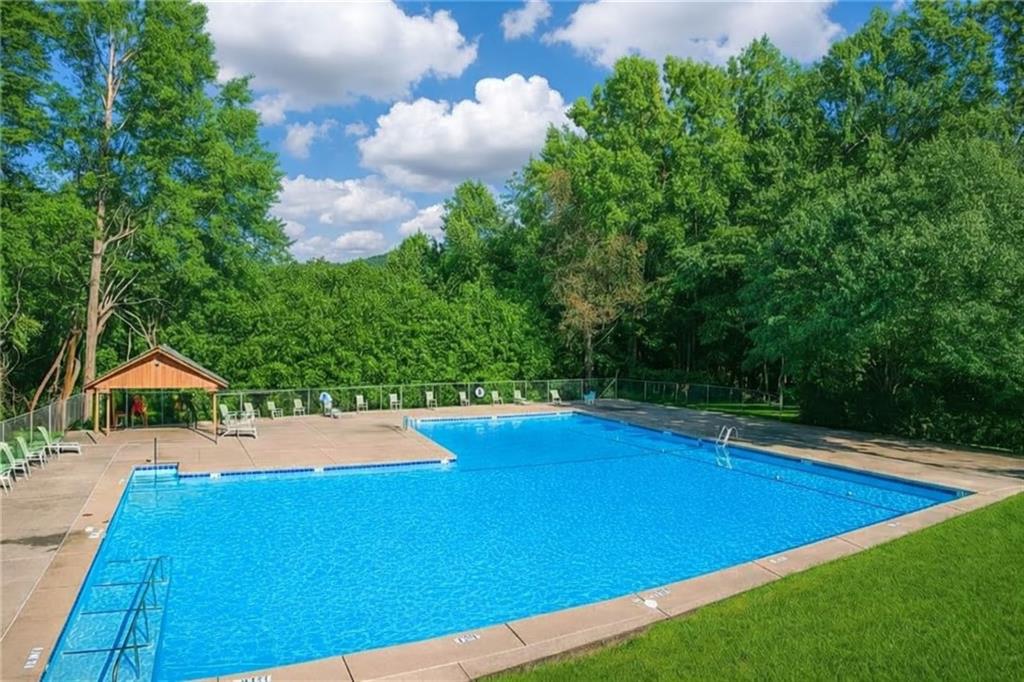 1041 Mountain Oak Road