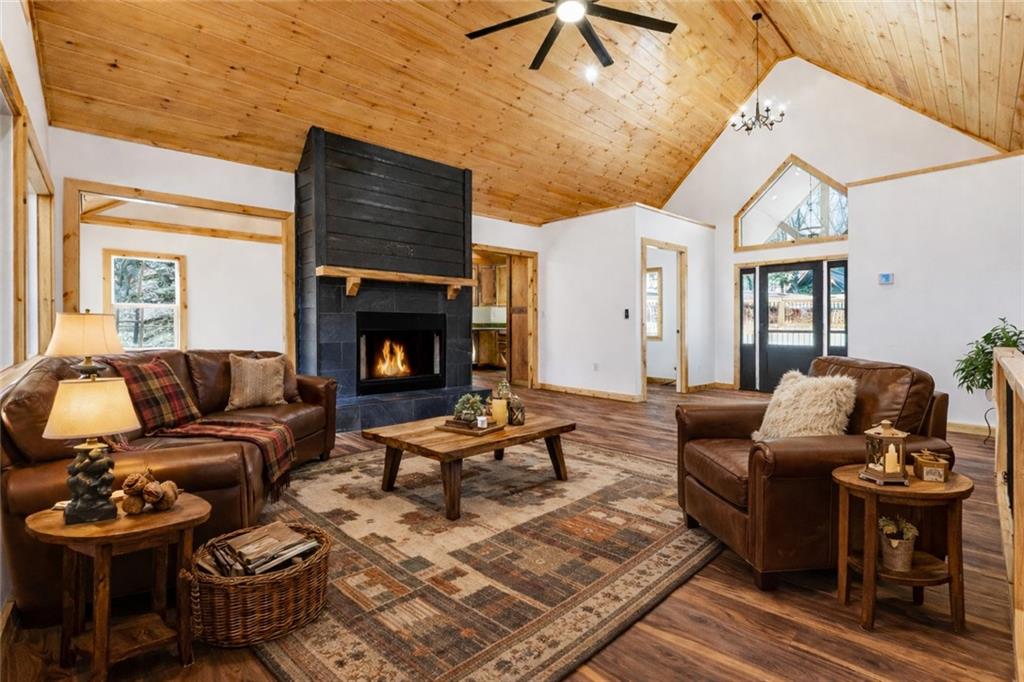 1041 Mountain Oak Road