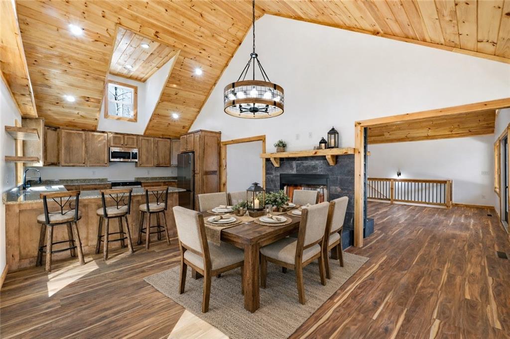 1041 Mountain Oak Road