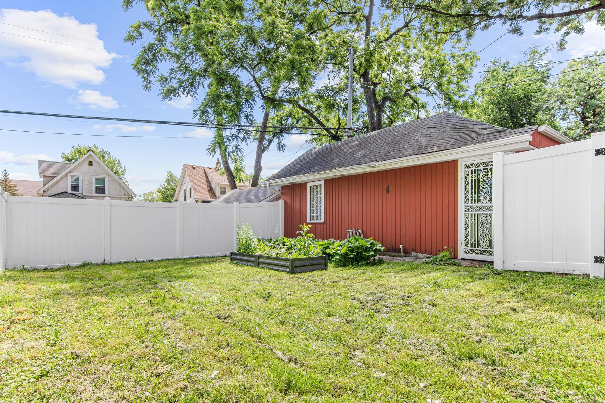 4035 Blaisdell Avenue