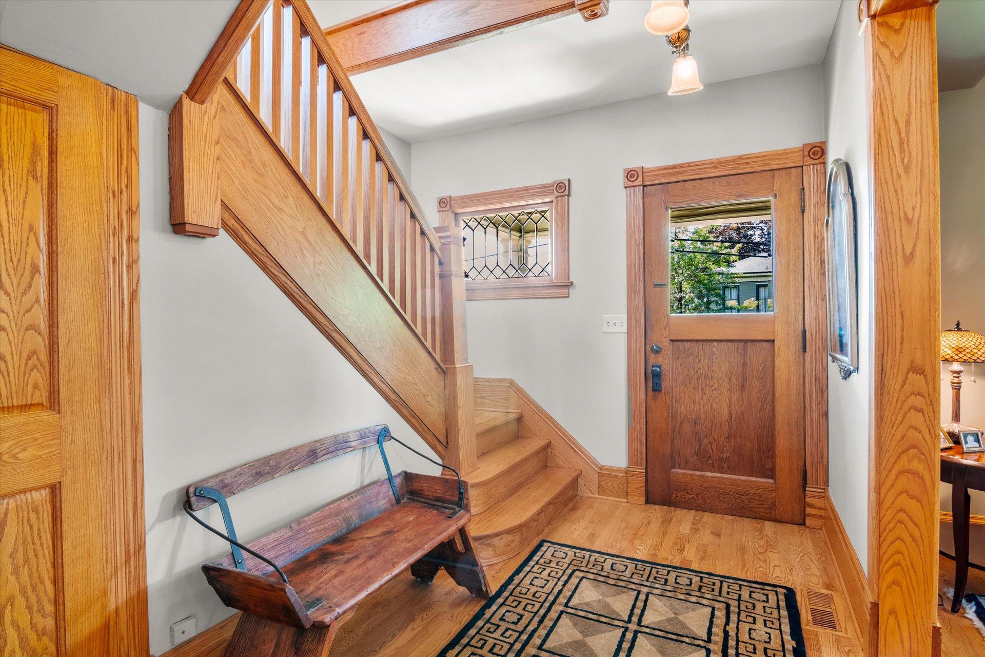 502 Laurel Street W