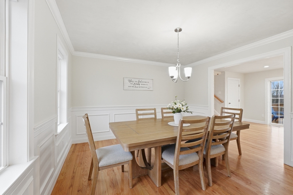 74 Deanna Dr
