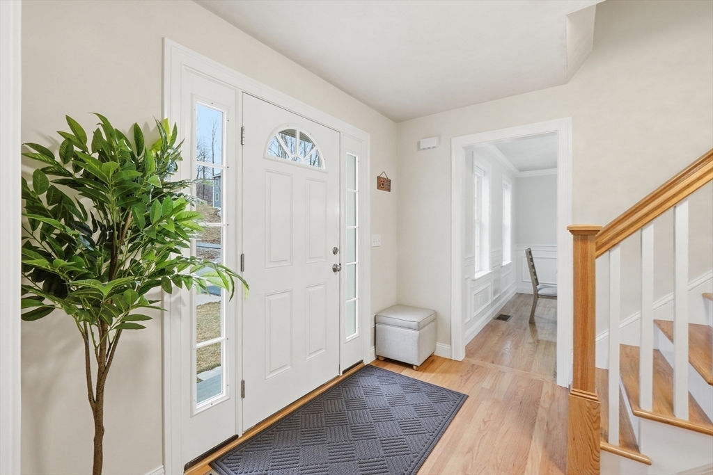 74 Deanna Dr