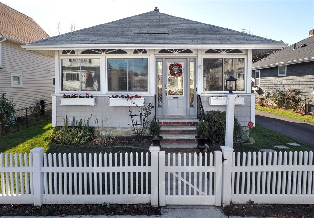 111 Darrow St