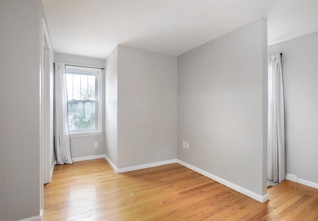 111 Darrow St