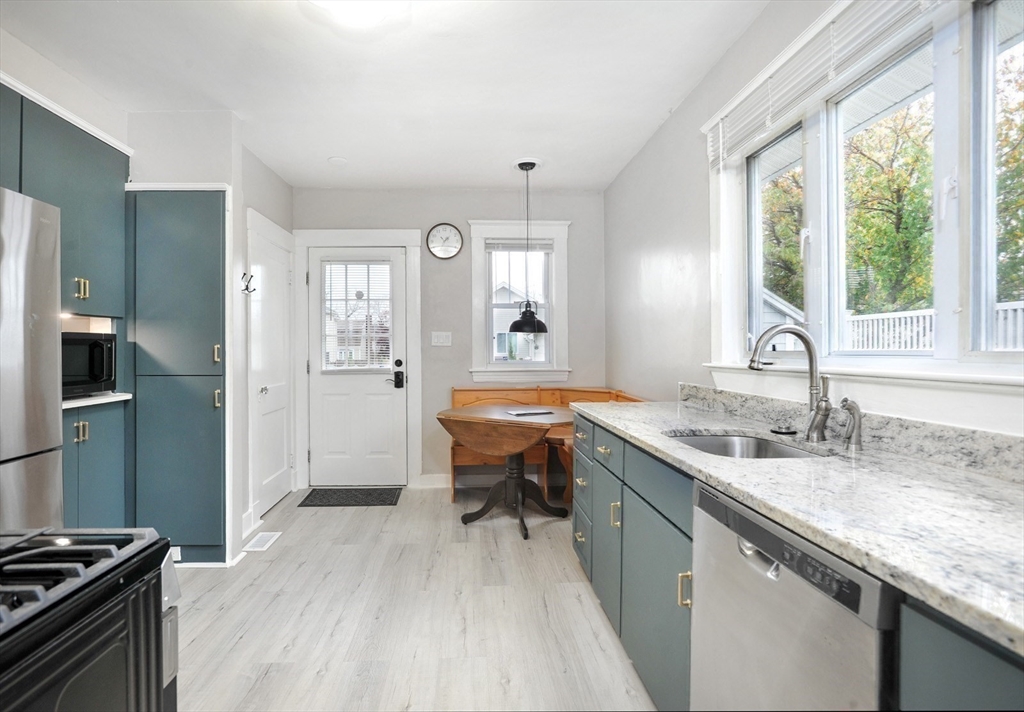 111 Darrow St