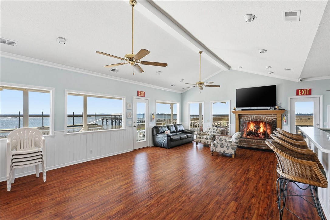 1727 Oak Forest Drive NE