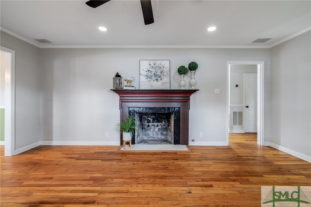 315 E DeRenne Avenue