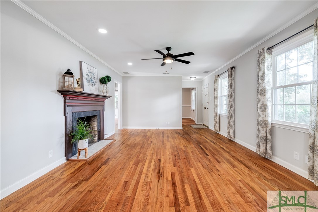 315 E DeRenne Avenue