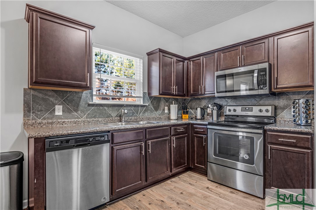 1904 Wiregrass Way