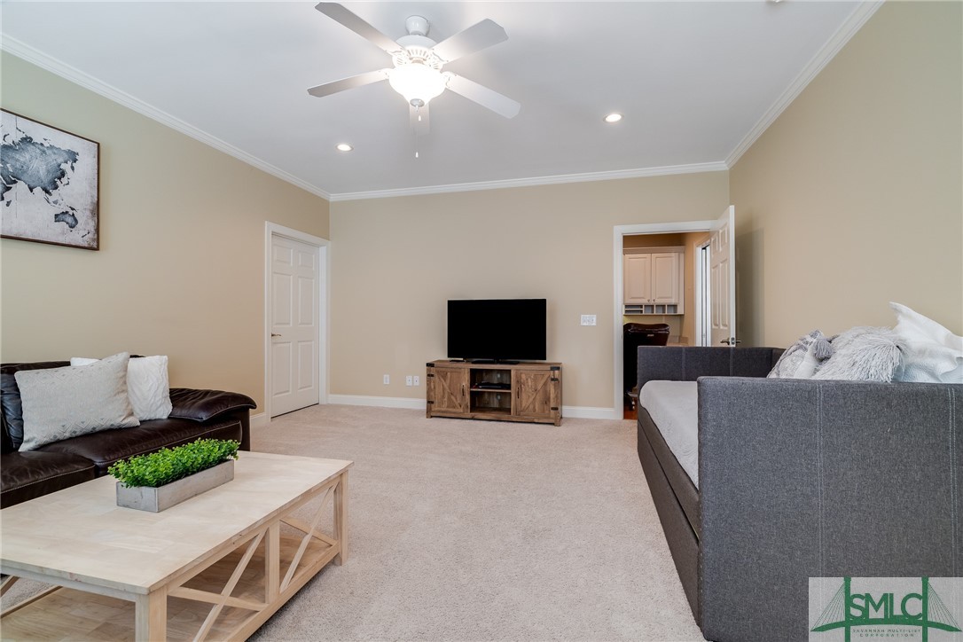 404 River Oaks Drive
