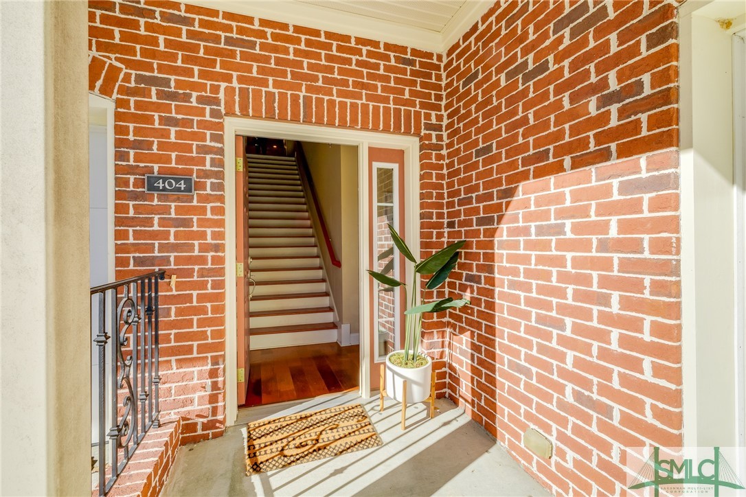 404 River Oaks Drive