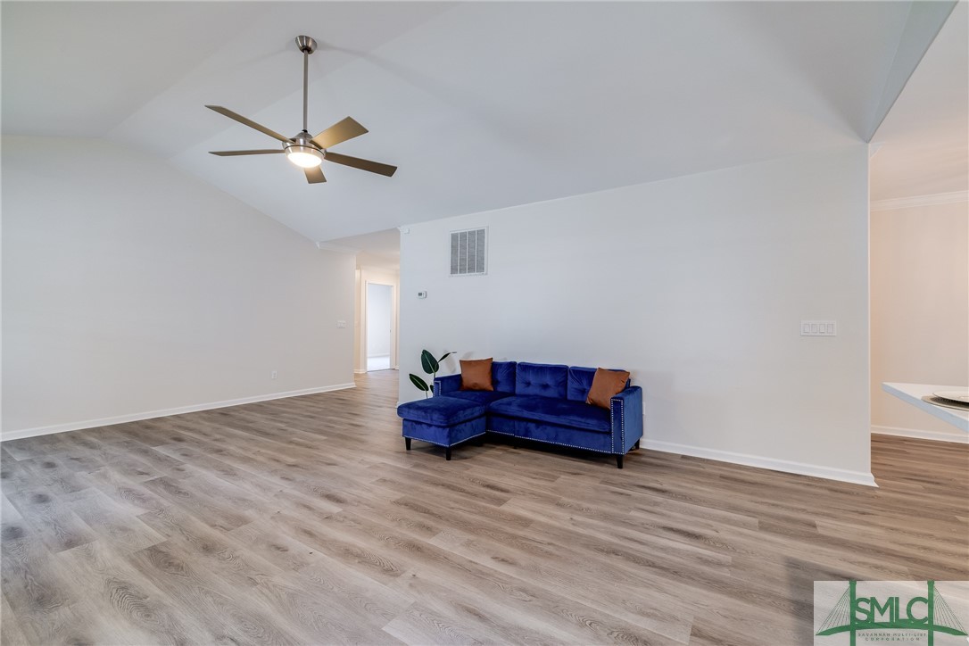 24 Raintree Way