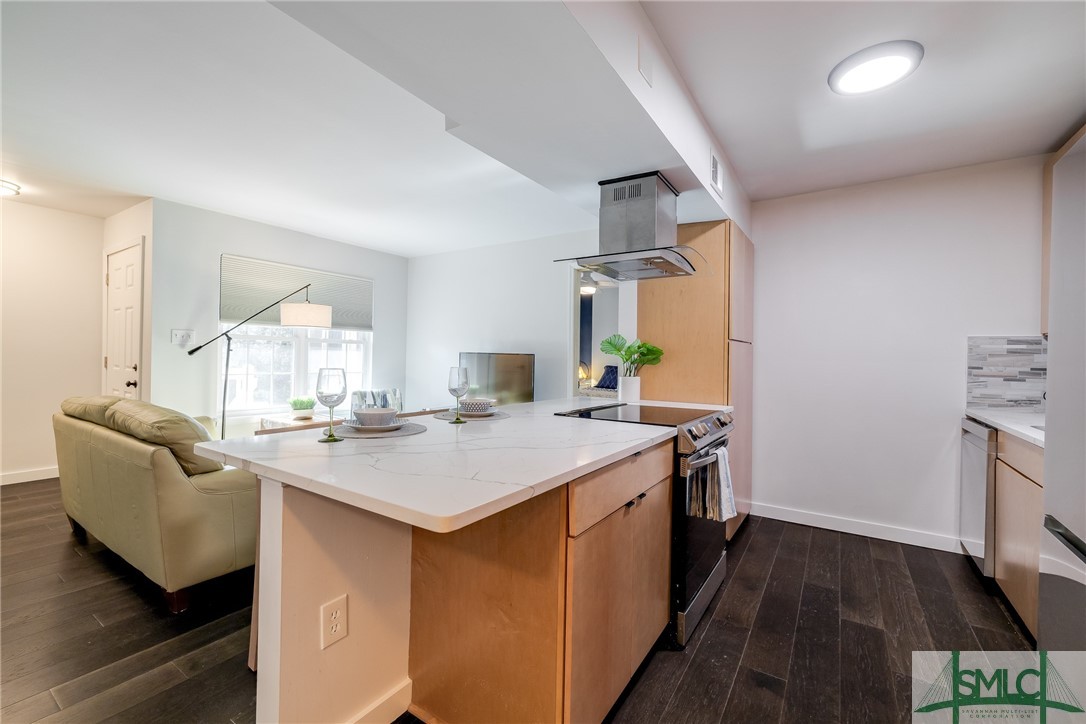 401 N Cromwell Road B-6