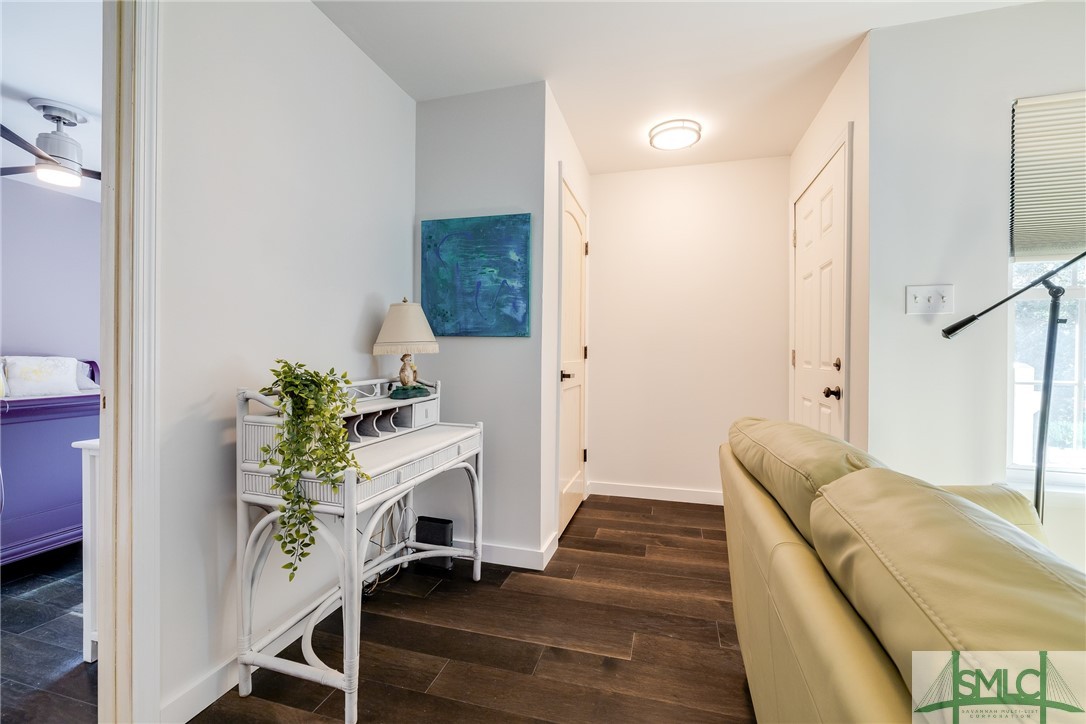 401 N Cromwell Road B-6
