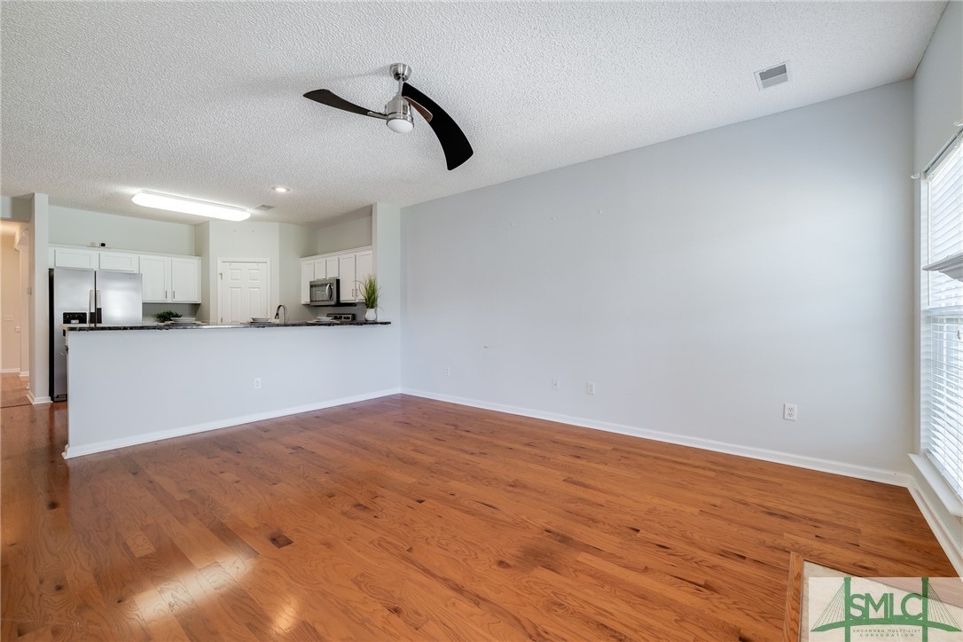 7 Travertine Circle