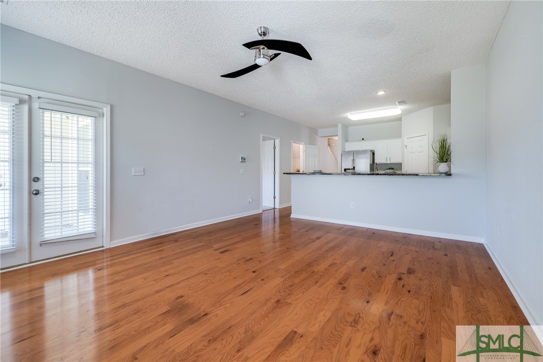 7 Travertine Circle