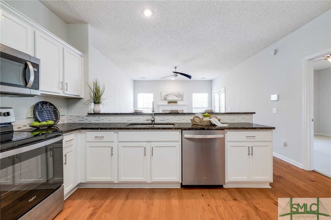 7 Travertine Circle