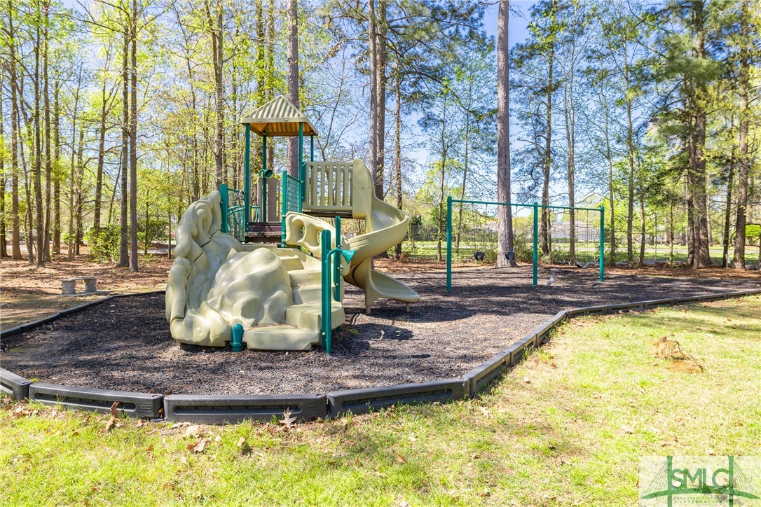 7 Travertine Circle