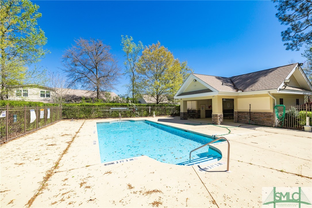 7 Travertine Circle