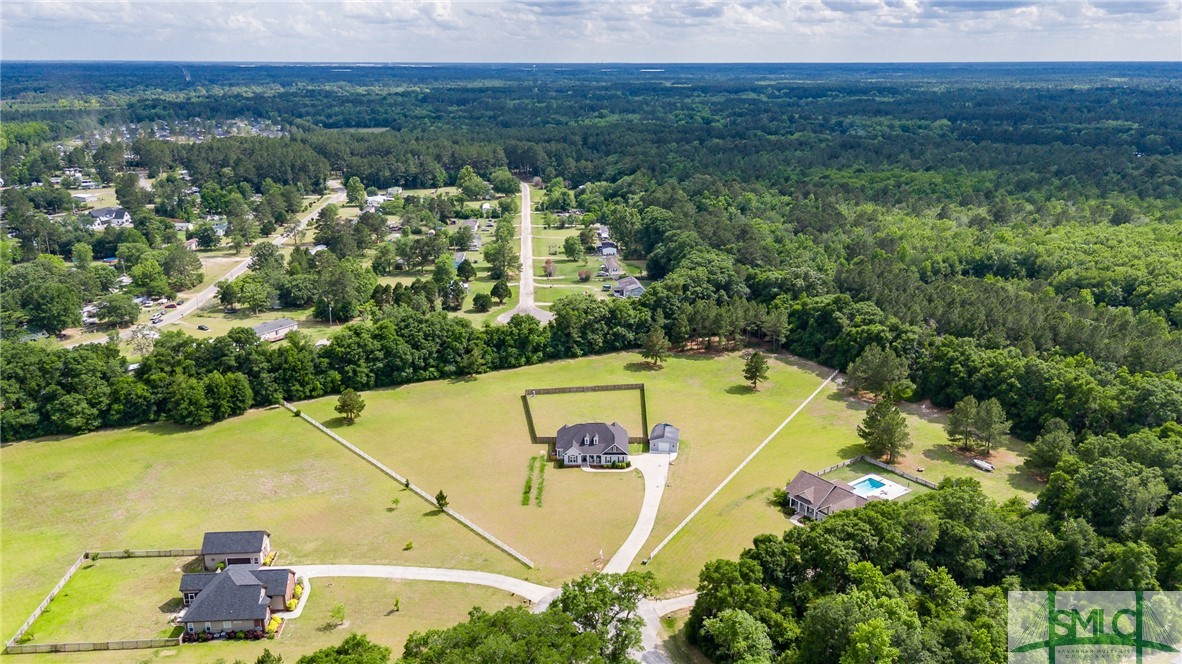 440 Rivercrest Drive