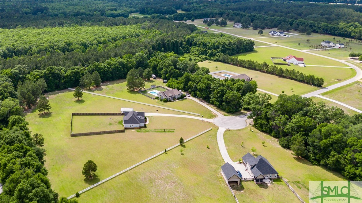 440 Rivercrest Drive