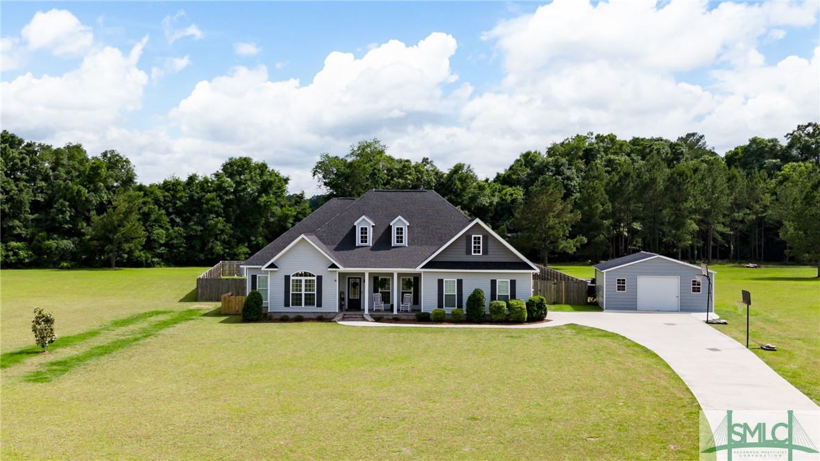 440 Rivercrest Drive