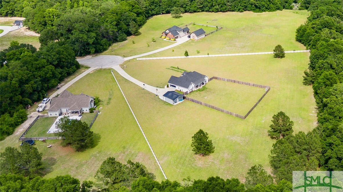 440 Rivercrest Drive